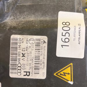 Reflektor LAMPA PRAWA AUDI A4 B7 8E0941030BM BI XENON