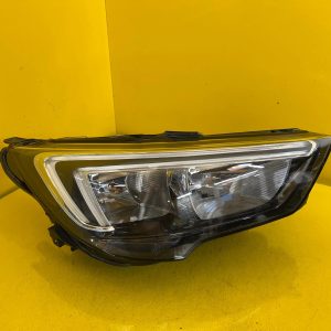 Reflektor LAMPA PRAWA OPEL CROSSLAND X ZWYKŁA LED 13467968