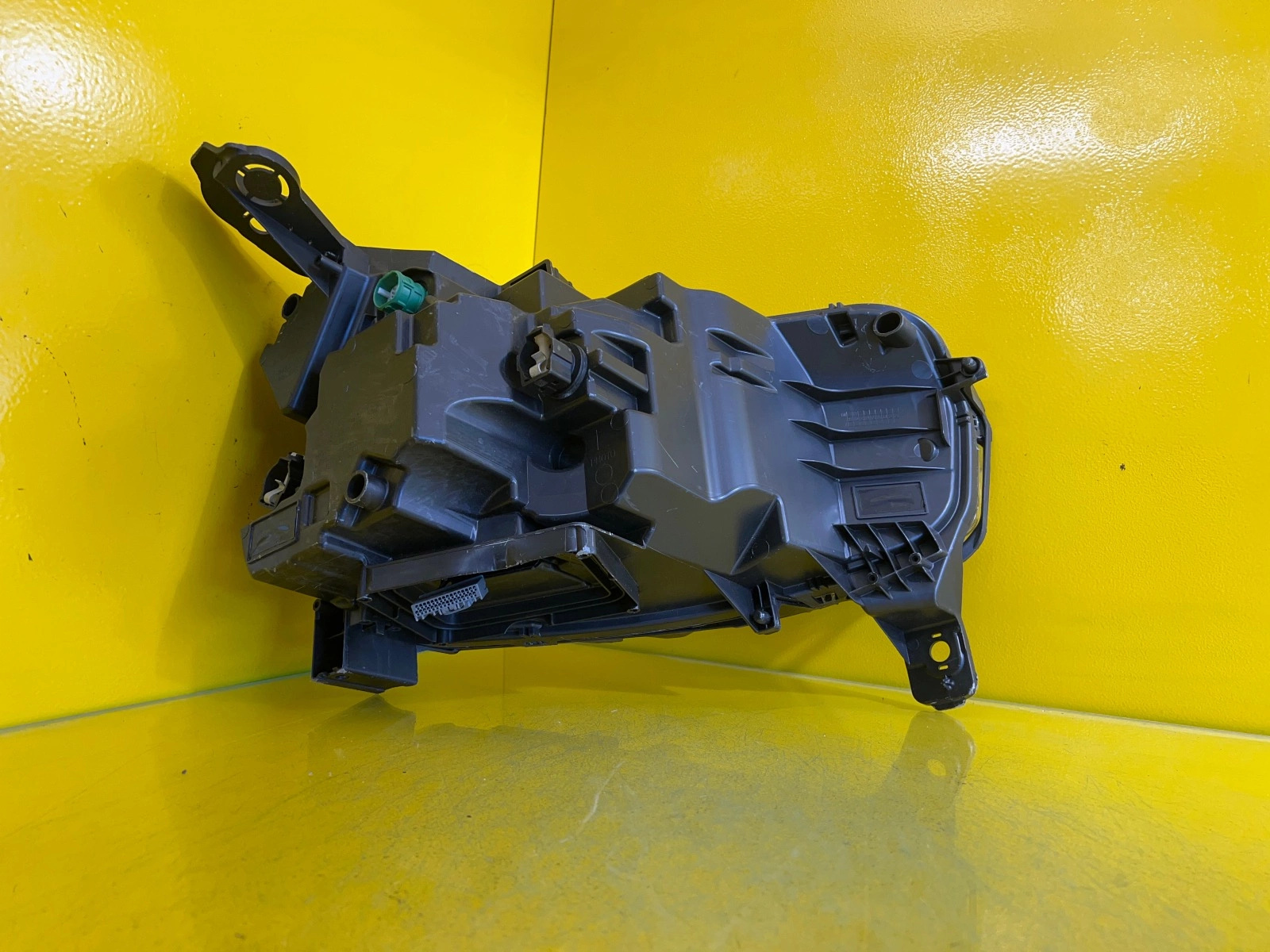 Reflektor LAMPA LEWA PRZEDNIA JEEP AVENGER FULL LED 22- Autolamps 3 Reflektor LAMPA LEWA PRZEDNIA JEEP AVENGER FULL LED 22-