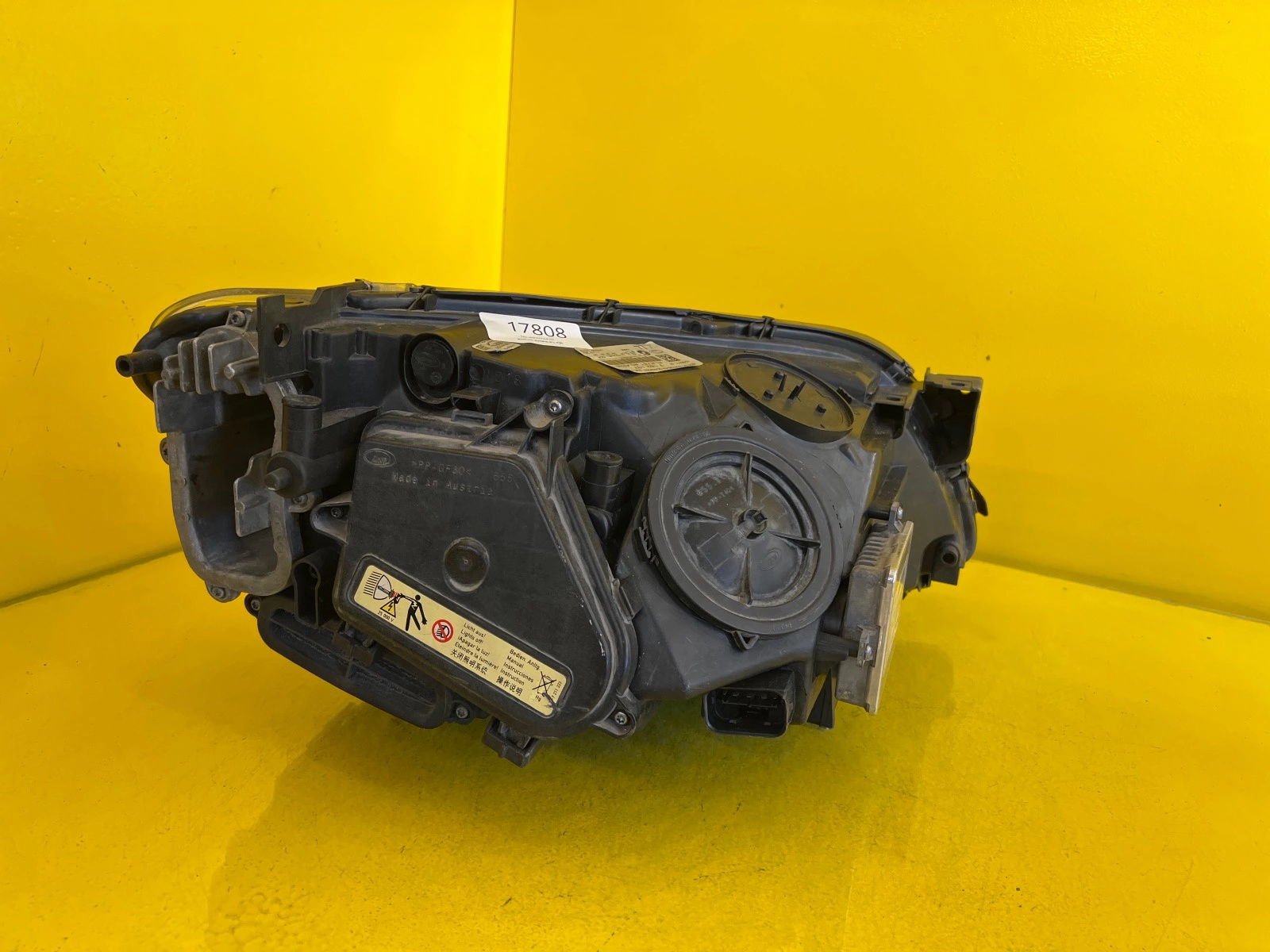 Reflektor Lampa Lewa BMW 7 F01 LIFT BI XENON 7182137 Autolamps 3 Reflektor Lampa Lewa BMW 7 F01 LIFT BI XENON 7182137