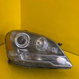 Reflektor Lampa PRAWA Mercedes ML W164 05-08 BI Xenon USA A1648205859