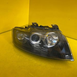 Reflektor LAMPA PRZEDNIA AUDI A4 B6 01- 8H0941004A PRAWA Autolamps Reflektor LAMPA PRZEDNIA AUDI A4 B6 01- 8H0941004A PRAWA