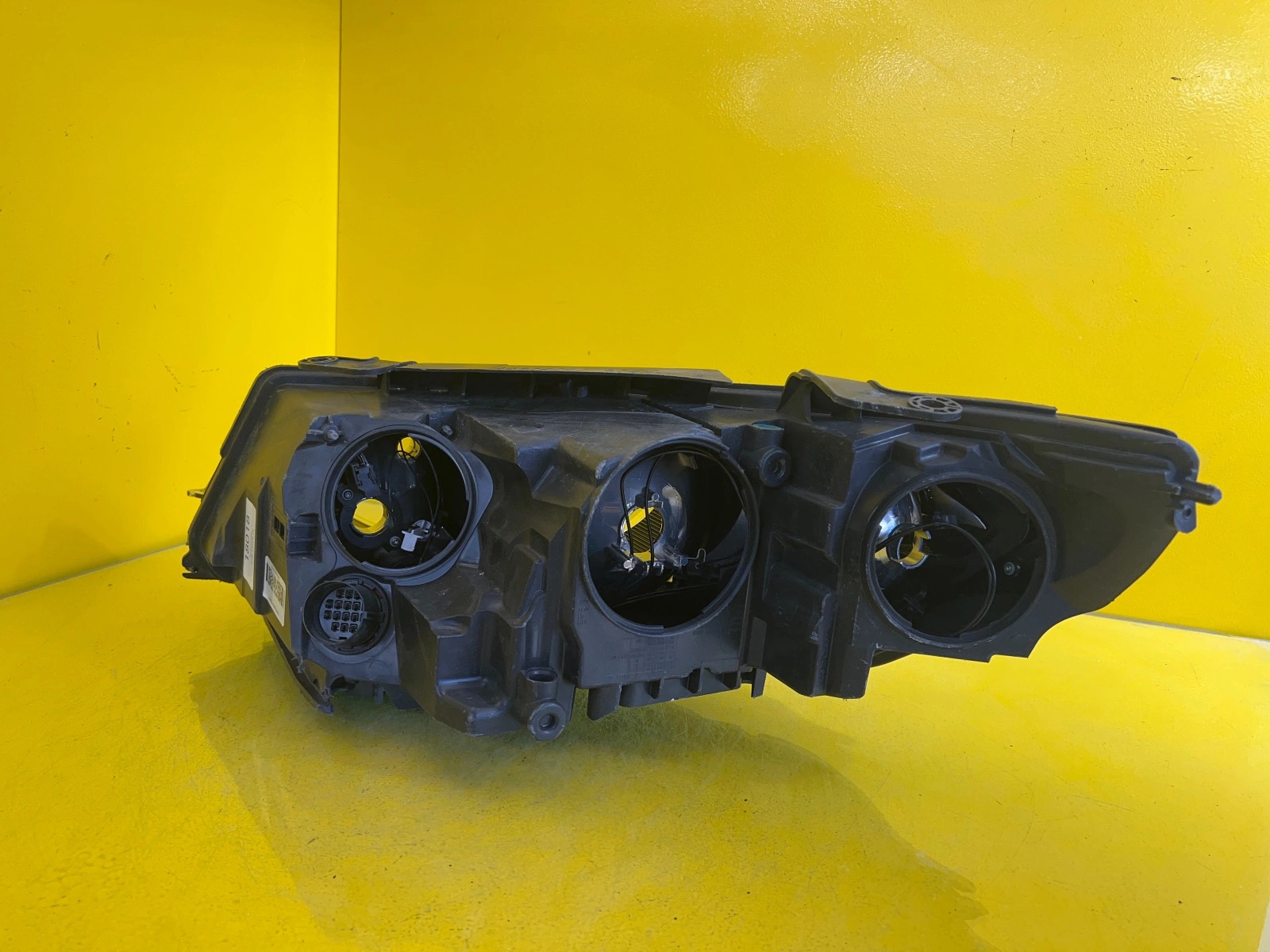 Reflektor LAMPA PRAWA DISCOVERY SPORT L550 ZWYKŁA FK72-13W029 Autolamps 3 Reflektor LAMPA PRAWA DISCOVERY SPORT L550 ZWYKŁA FK72-13W029