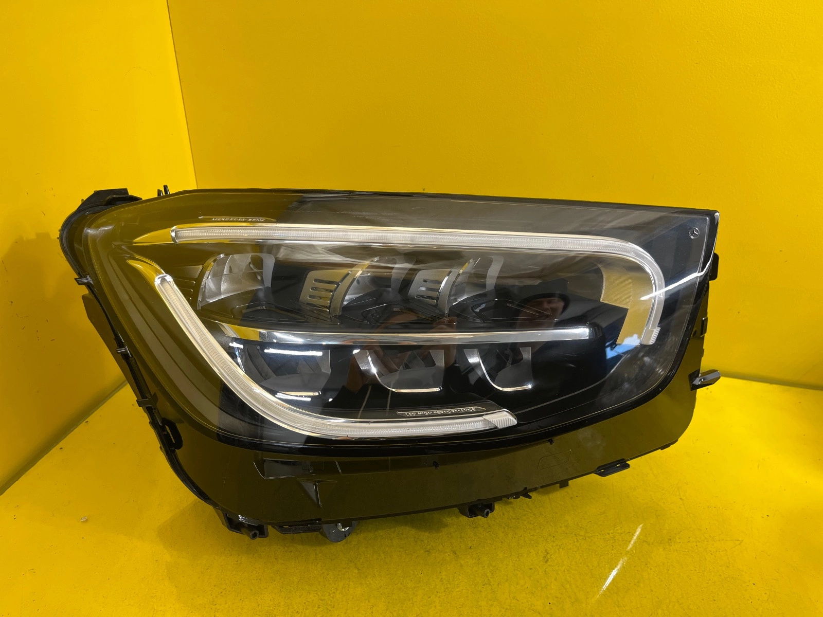 Reflektor Lampa Prawa MERCEDES GLC W253 LIFT FULL LED 19- A2539060204 Autolamps Reflektor Lampa Prawa MERCEDES GLC W253 LIFT FULL LED 19- A2539060204