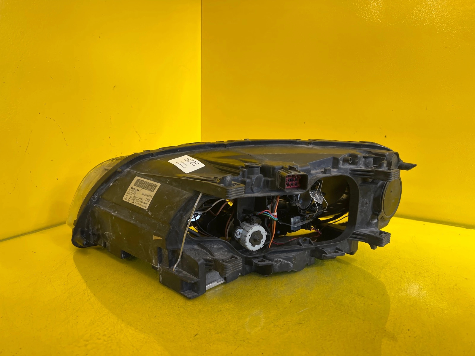 Reflektor Lampa Prawa VOLVO XC70 V70 S80 II XENON 313214348 nieskrętna Autolamps 3 Reflektor Lampa Prawa VOLVO XC70 V70 S80 II XENON 313214348 nieskrętna