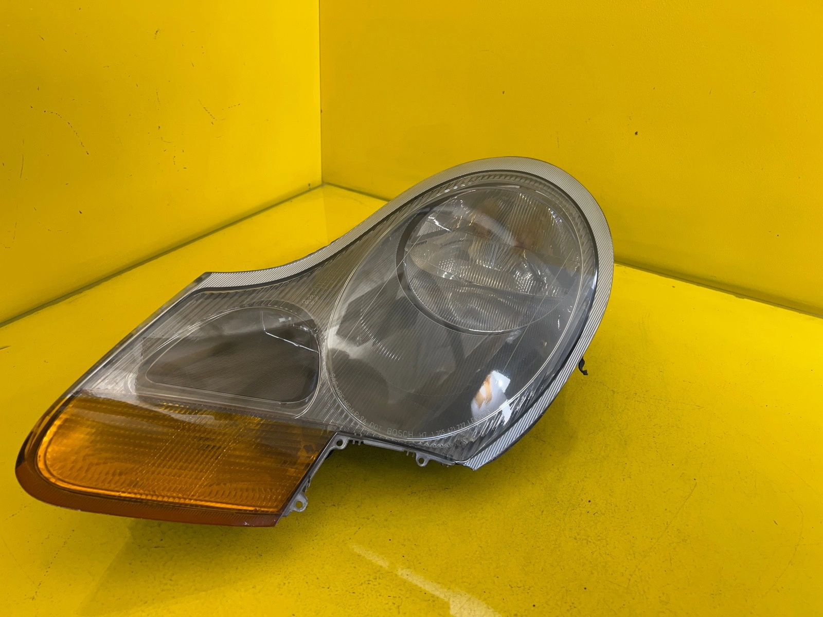 Reflektor LAMPA LEWA PRZEDNIA PORSCHE 911 996 986 BOXTER Autolamps Reflektor LAMPA LEWA PRZEDNIA PORSCHE 911 996 986 BOXTER