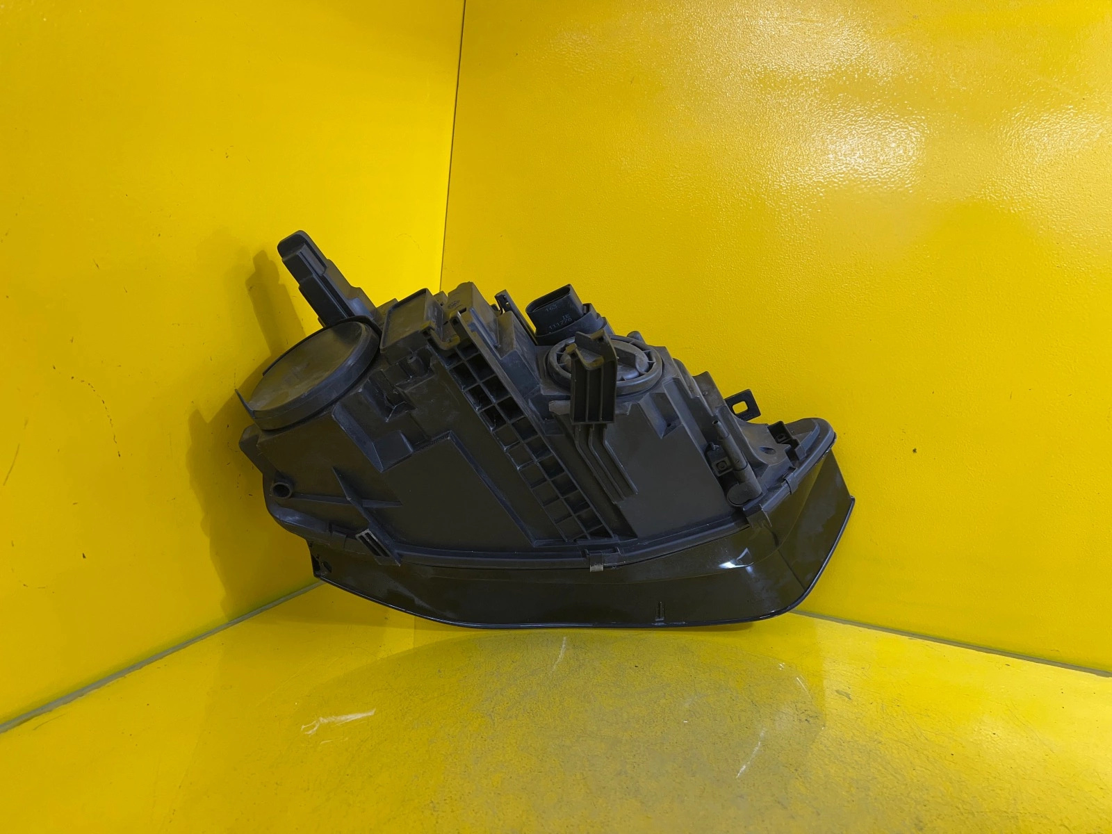 Reflektor Lampa Lewa AUDI A4 B8 8K0 LIFT 12-16 8K0941003 Autolamps 4 Reflektor Lampa Lewa AUDI A4 B8 8K0 LIFT 12-16 8K0941003