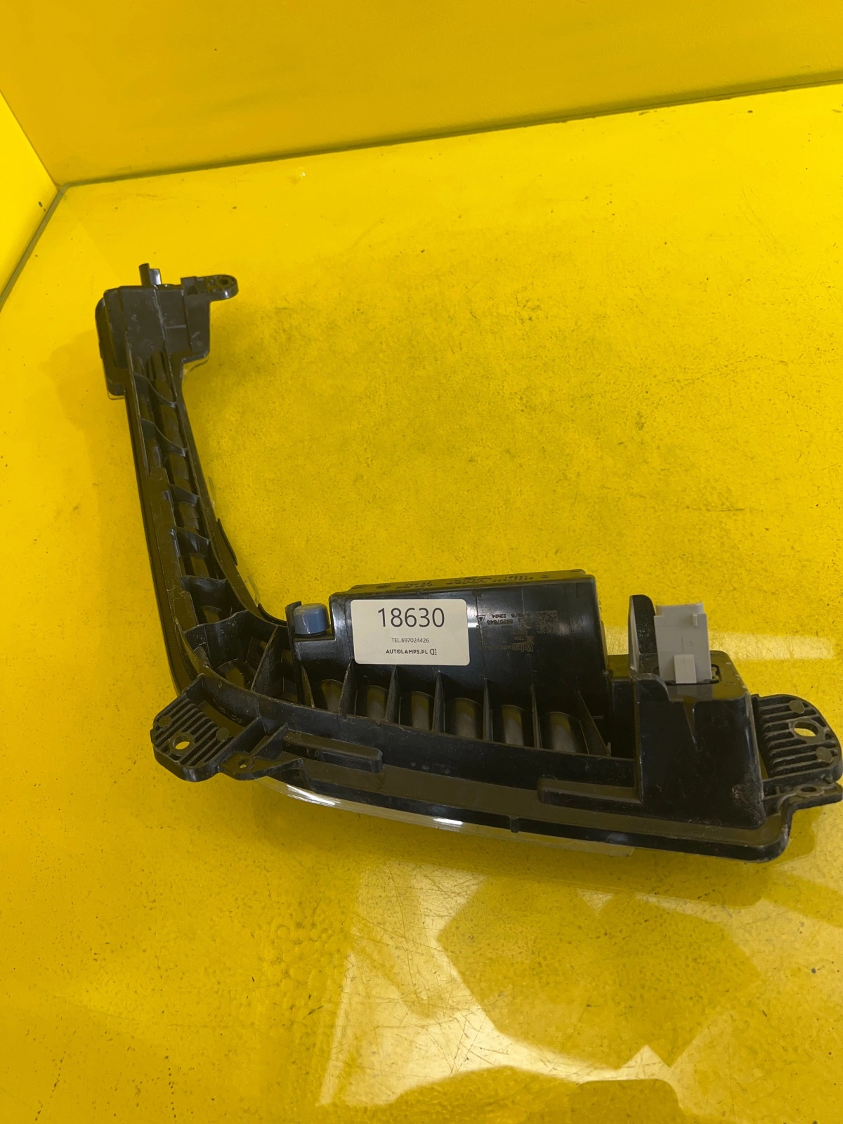 Reflektor Lampa Prawa Halogen Prawy PEUGEOT 308 2011-2012 LED 89207845 Autolamps 3 Reflektor Lampa Prawa Halogen Prawy PEUGEOT 308 2011-2012 LED 89207845