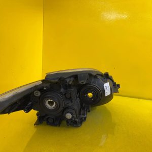 Reflektor LAMPA LEWA PRZEDNIA TOYOTA PRIUS III 09-14