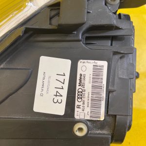 Reflektor Lampa Prawa AUDI Q7 4L0941030M XENON 2005-