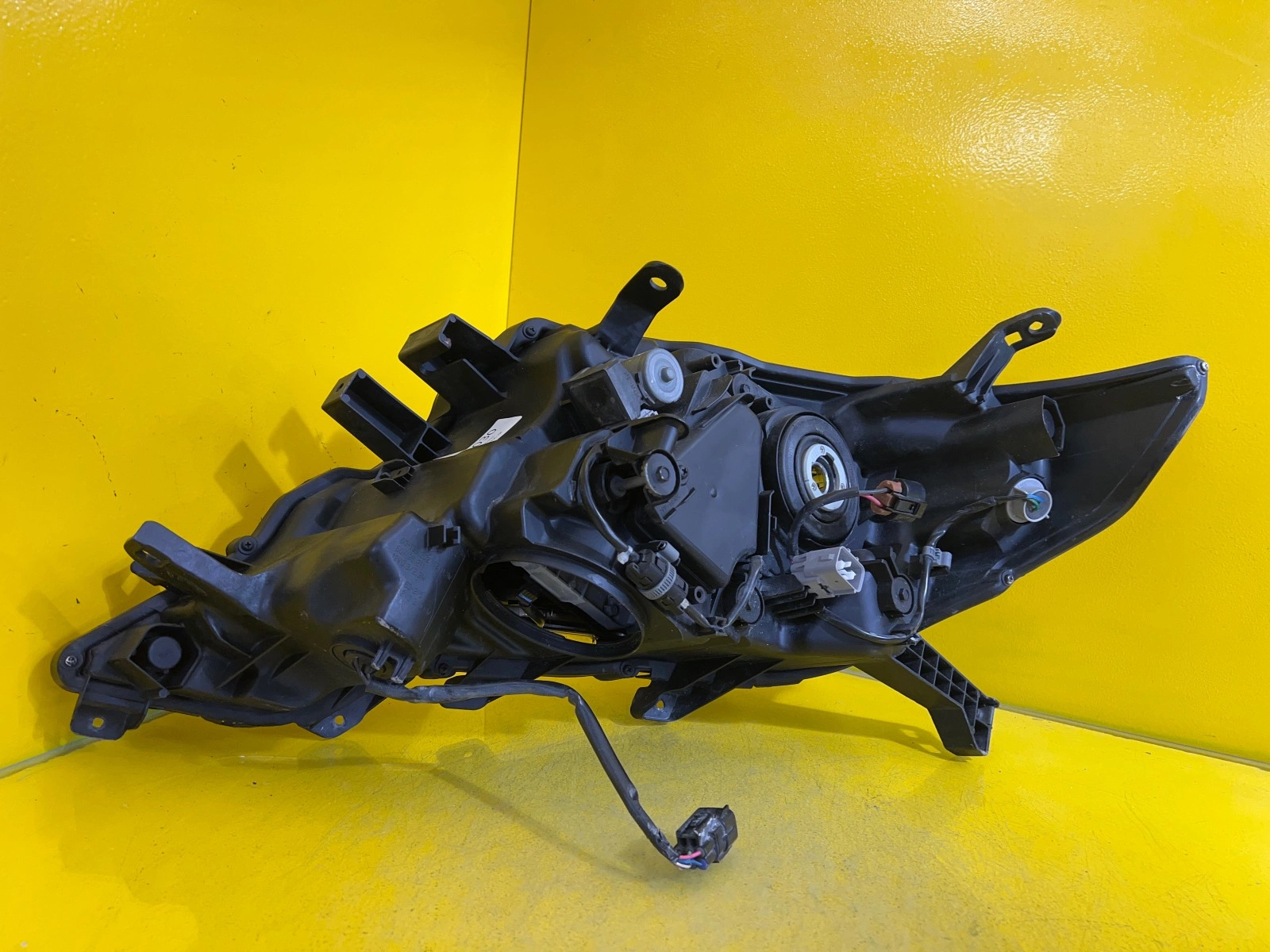 Reflektor Lampa Prawa Toyota Land Cruiser Prado 09-17 81185-60J20 LED Autolamps 5 Reflektor Lampa Prawa Toyota Land Cruiser Prado 09-17 81185-60J20 LED