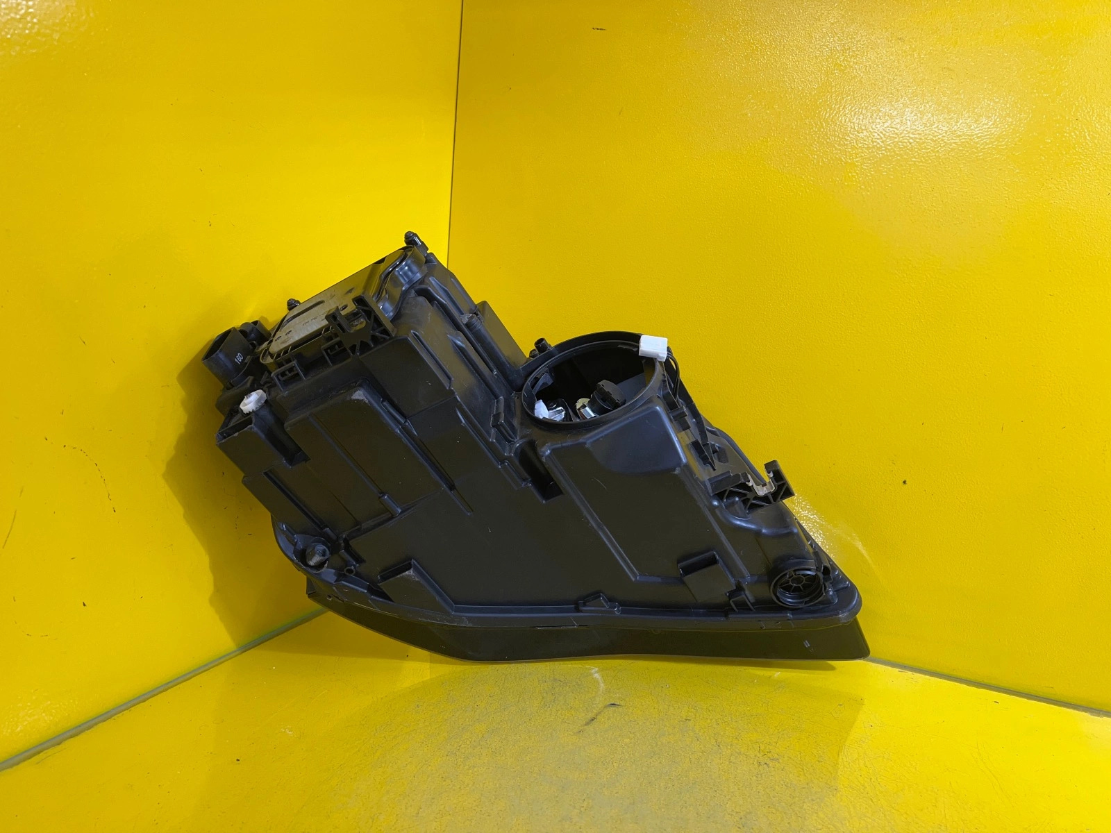 Reflektor LAMPA LEWA AUDI A8 D4 XENON LED USA 4H0941029 Autolamps 4 Reflektor LAMPA LEWA AUDI A8 D4 XENON LED USA 4H0941029