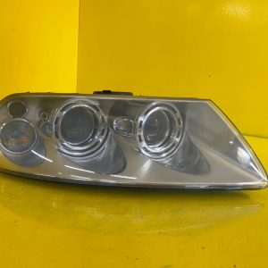 Reflektor LAMPA PRAWA VW TOUAREG I 02-10 XENON