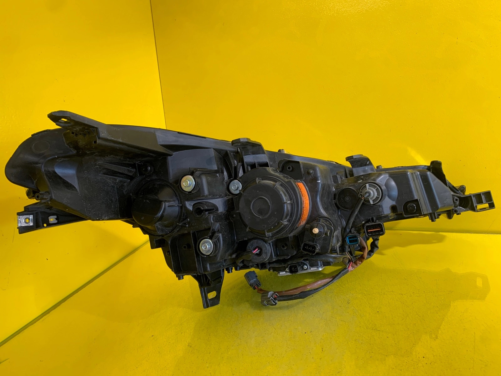 Reflektor LAMPA LEWA CITROEN C-CROSSER XENON 07-12 Autolamps 3 Reflektor LAMPA LEWA CITROEN C-CROSSER XENON 07-12