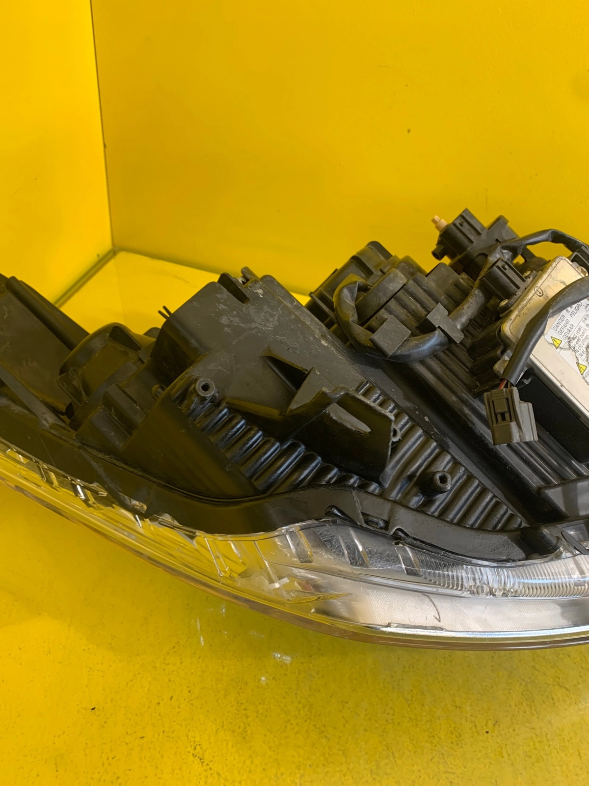 Reflektor LAMPA LEWA CITROEN C-CROSSER XENON 07-12 Autolamps 5 Reflektor LAMPA LEWA CITROEN C-CROSSER XENON 07-12