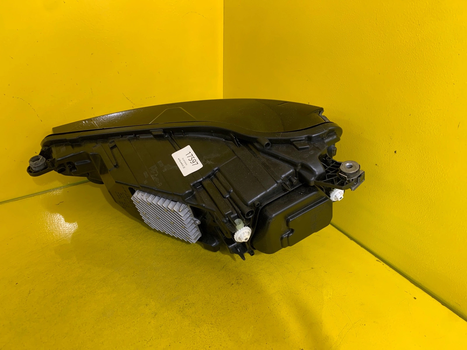 Reflektor Lampa Prawa AUDI Q5 SQ5 80A LIFT 80A941036 Autolamps 4 Reflektor Lampa Prawa AUDI Q5 SQ5 80A LIFT 80A941036