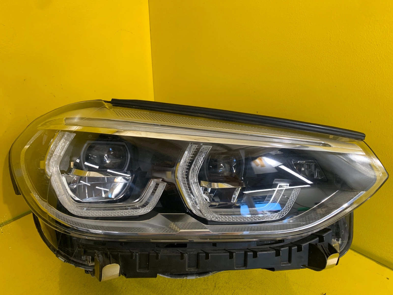Reflektor LAMPA PRAWA BMW X3 G01 X4 G02 2018- FULL LED 8739654-09 Autolamps Reflektor LAMPA PRAWA BMW X3 G01 X4 G02 2018- FULL LED 8739654-09