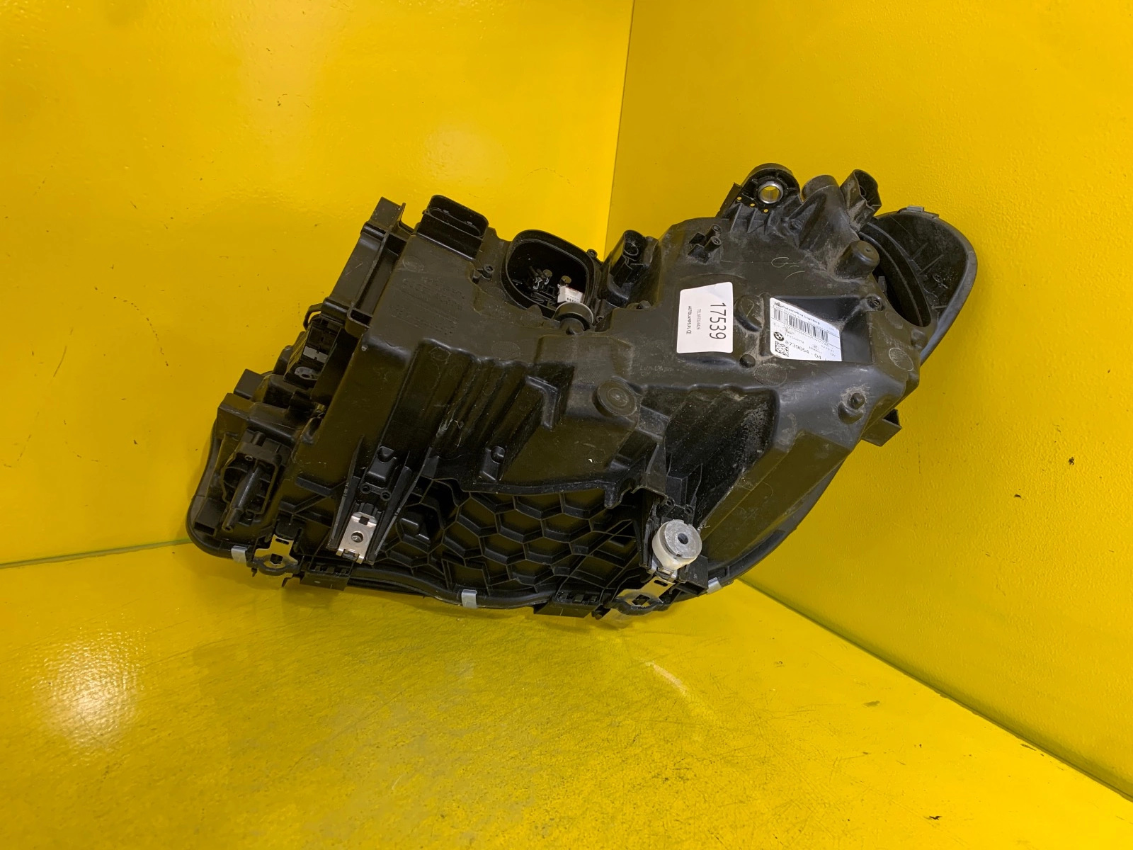 Reflektor LAMPA PRAWA BMW X3 G01 X4 G02 2018- FULL LED 8739654-09 Autolamps 5 Reflektor LAMPA PRAWA BMW X3 G01 X4 G02 2018- FULL LED 8739654-09