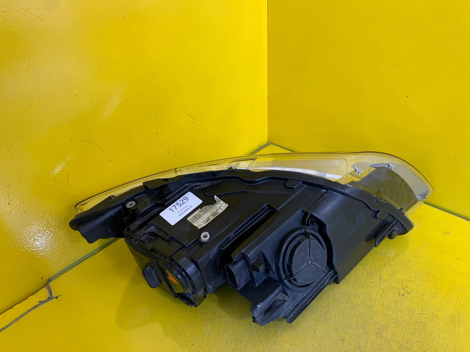 Reflektor LAMPA LEWA PRZÓD AUDI Q7 XENON 05- 4L0941029M Autolamps 3 Reflektor LAMPA LEWA PRZÓD AUDI Q7 XENON 05- 4L0941029M