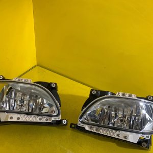 Reflektor Lampa Prawa i Lewa HALOGEN DAF XF 2013- 2032702 2032701 Autolamps Reflektor Lampa Prawa i Lewa HALOGEN DAF XF 2013- 2032702 2032701
