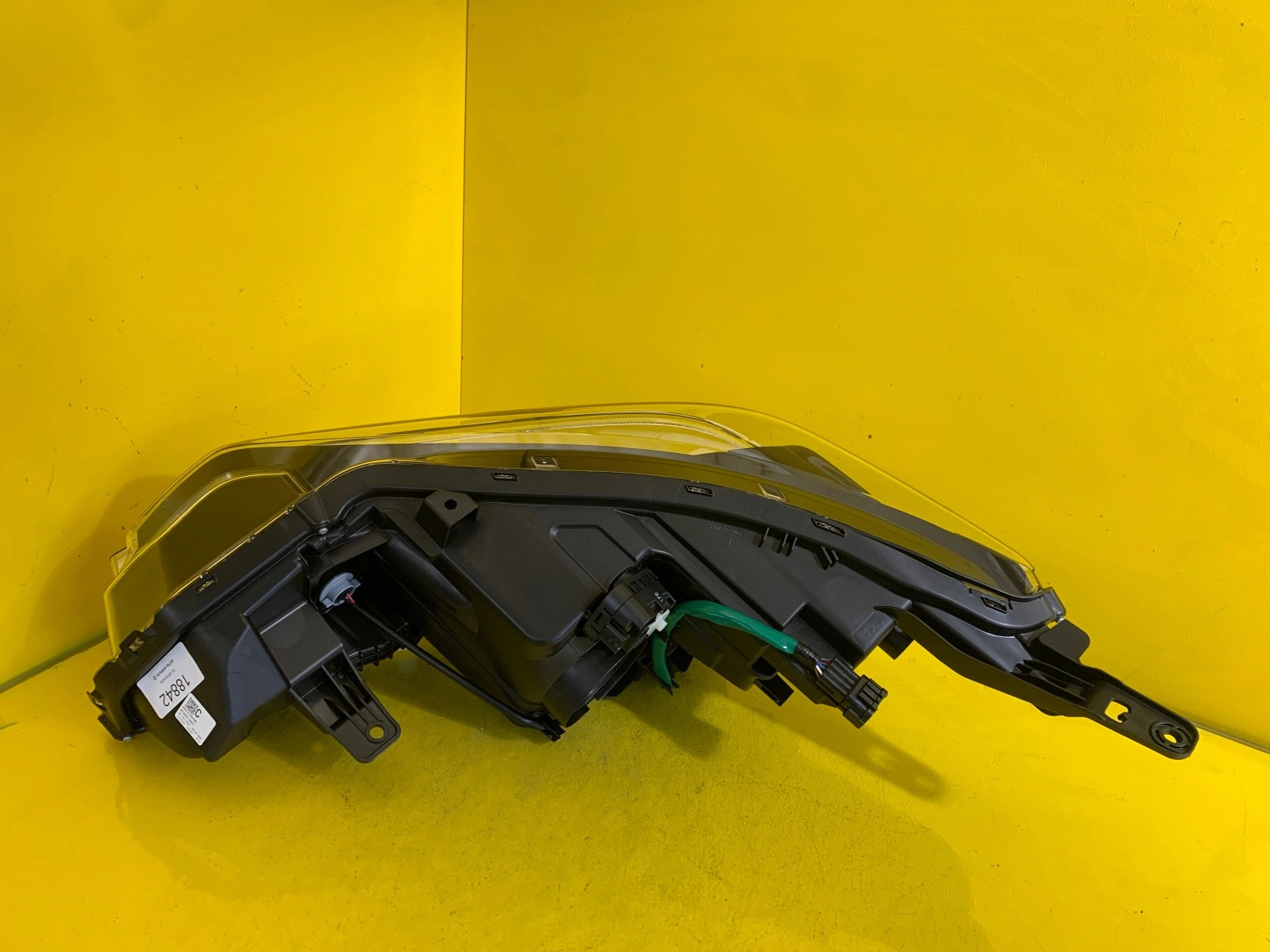 Reflektor LAMPA PRAWA NISSAN LEAF II 17- FULL LED 260105SH5B Autolamps 3 Reflektor LAMPA PRAWA NISSAN LEAF II 17- FULL LED 260105SH5B