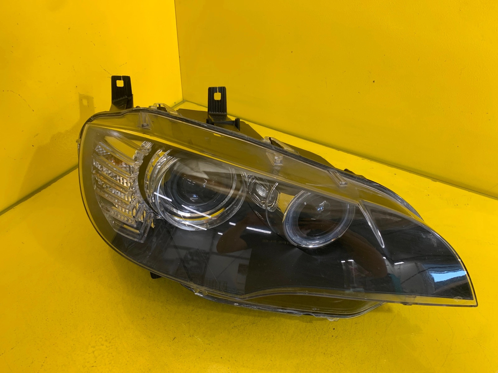 Reflektor Lampa Prawa BMW X6 E71 XENON 7271358-10 Autolamps Reflektor Lampa Prawa BMW X6 E71 XENON 7271358-10