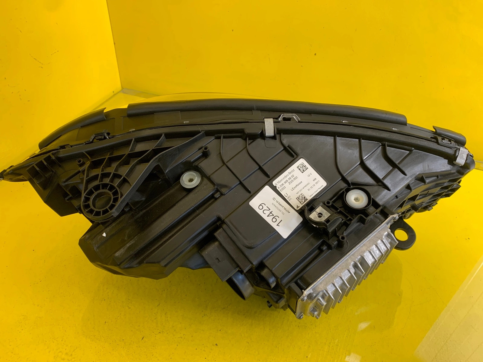 Reflektor LAMPA LEWA MERCEDES C-KLASA W206 A2069060902 Autolamps 3 Reflektor LAMPA LEWA MERCEDES C-KLASA W206 A2069060902