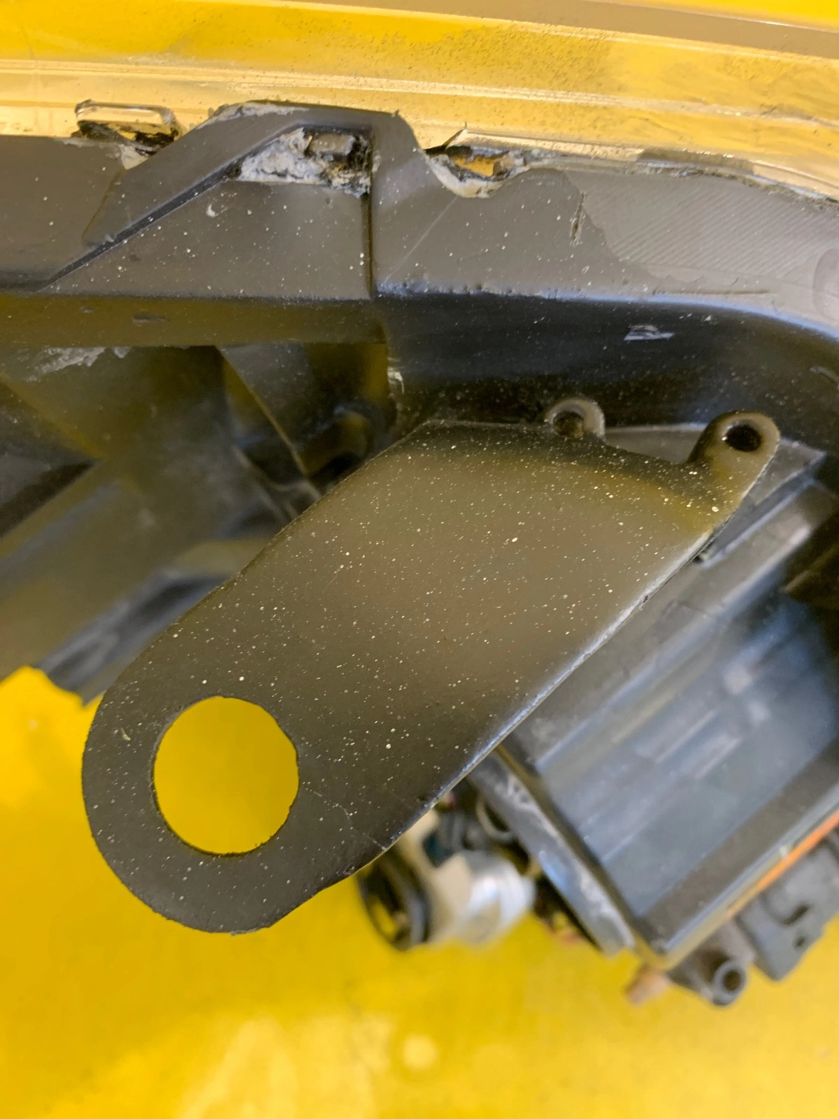 Reflektor Lampa Lewa CITROEN C-CROSSER XENON 07-12 Autolamps 4 Reflektor Lampa Lewa CITROEN C-CROSSER XENON 07-12