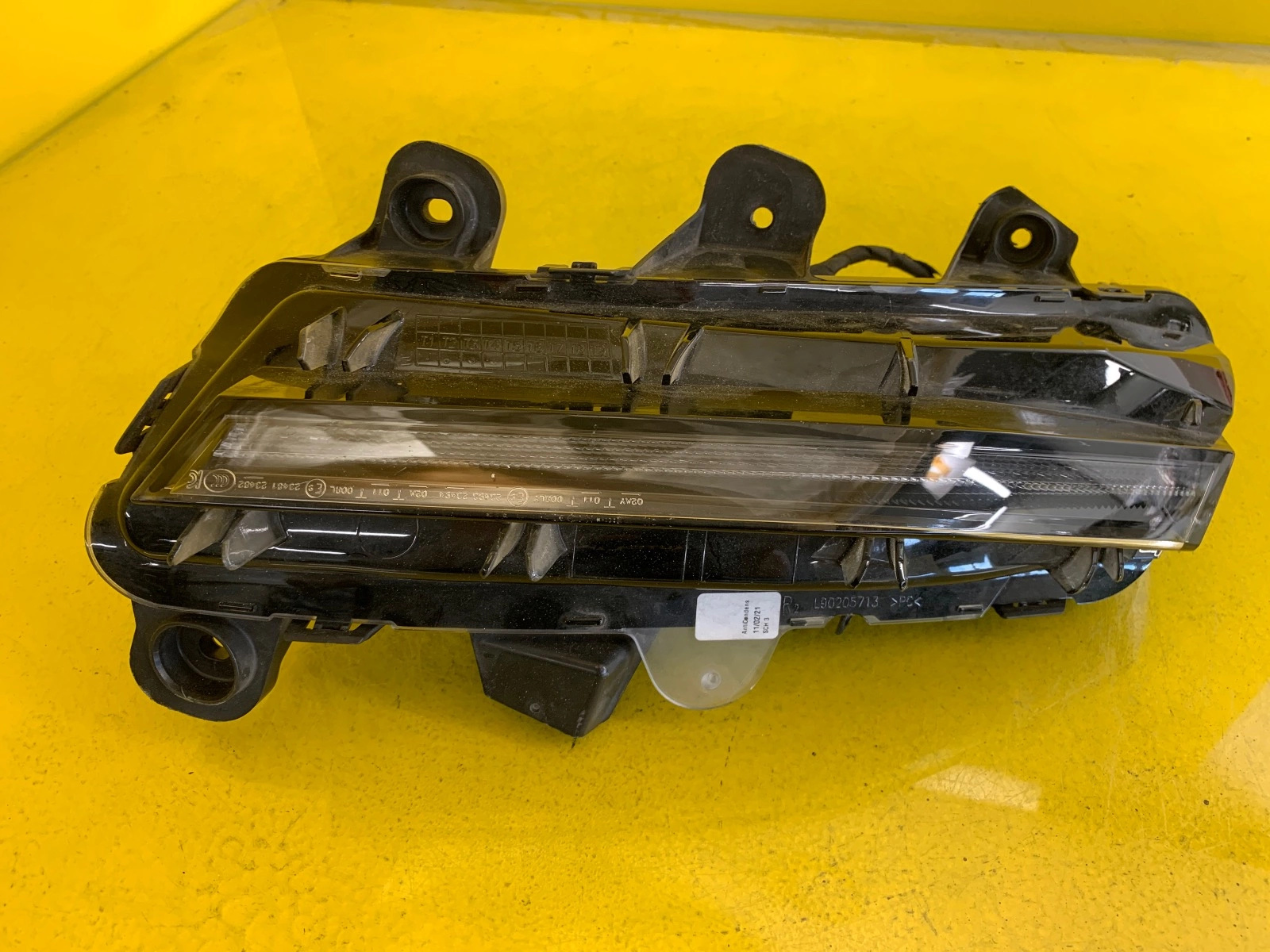 Reflektor LAMPA PRAWA PEUGEOT 3008 LED EU 9836230980 HALOGEN Autolamps Reflektor LAMPA PRAWA PEUGEOT 3008 LED EU 9836230980 HALOGEN