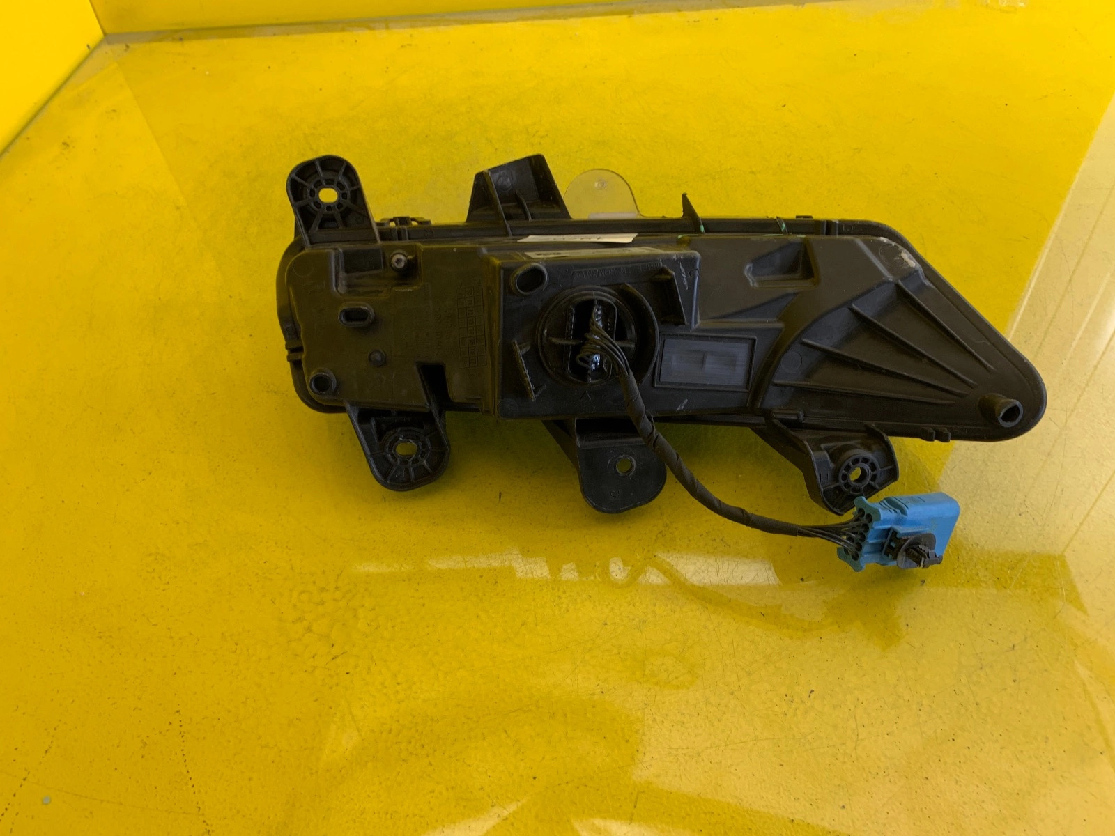 Reflektor LAMPA PRAWA PEUGEOT 3008 LED EU 9836230980 HALOGEN Autolamps 4 Reflektor LAMPA PRAWA PEUGEOT 3008 LED EU 9836230980 HALOGEN