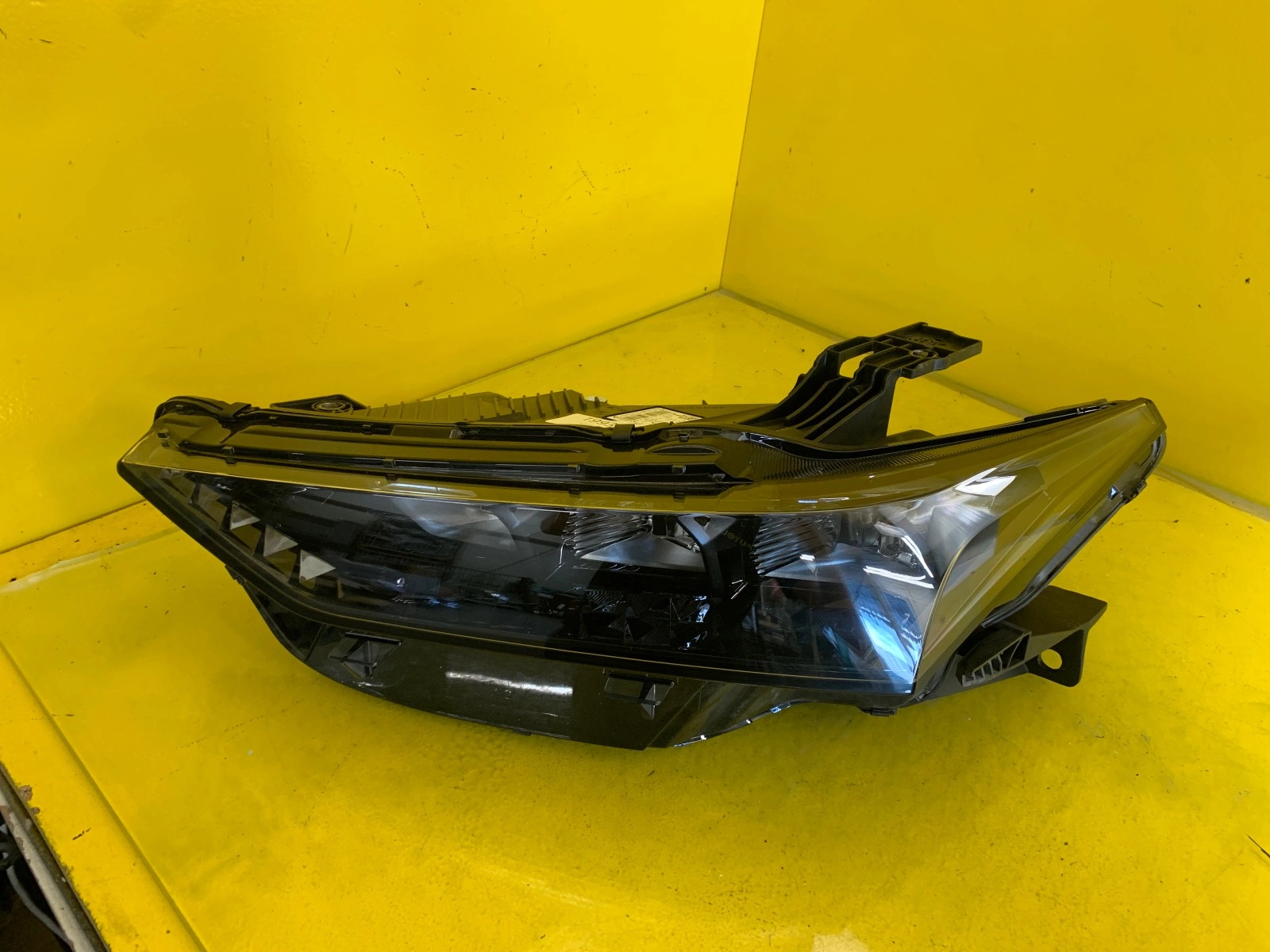 Reflektor Lampa Lewa CITROEN DS4 II 2021- 9851700780 EU Autolamps Reflektor Lampa Lewa CITROEN DS4 II 2021- 9851700780 EU