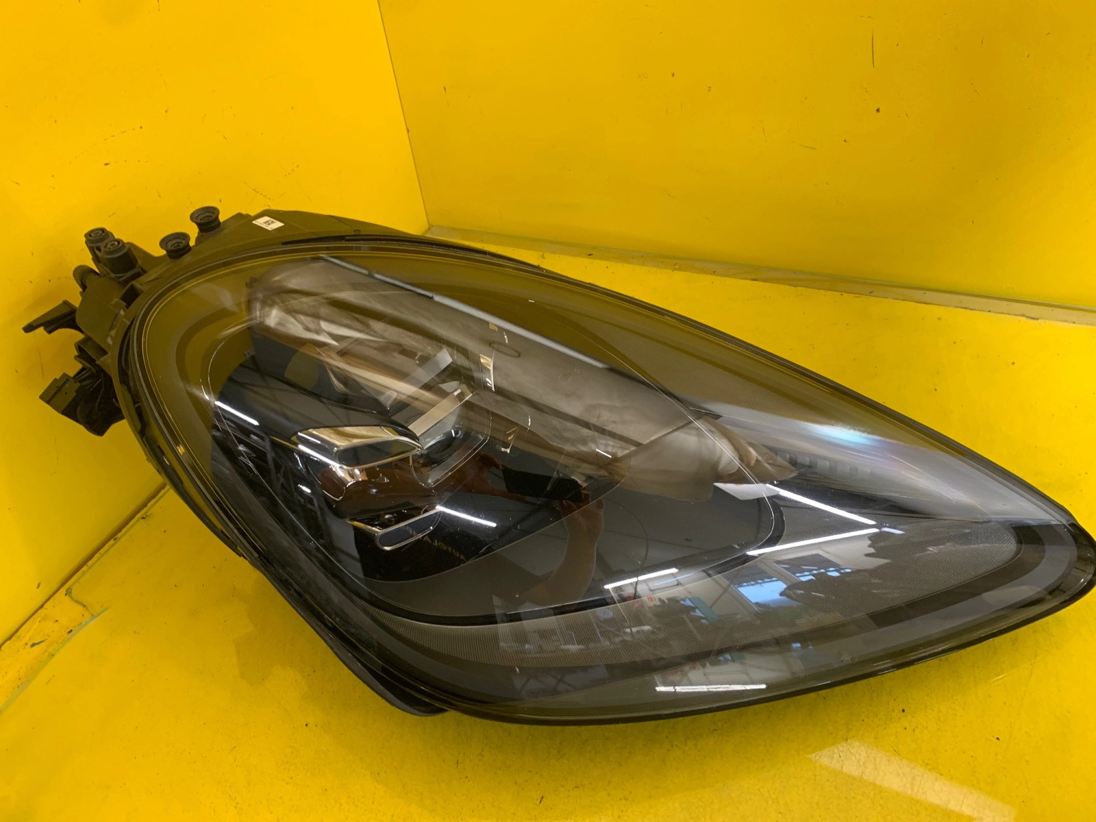 Reflektor Lampa Prawa Porsche Cayenne 3 III 9Y0 17- Full Led 9Y0941034AB Autolamps Reflektor Lampa Prawa Porsche Cayenne 3 III 9Y0 17- Full Led 9Y0941034AB