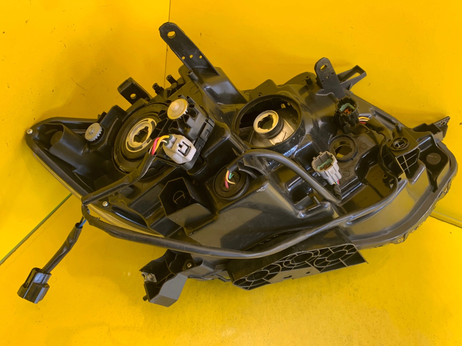 Reflektor Lampa Lewa Nissan X-Trail T32 przed lift 14-18 Autolamps 4 Reflektor Lampa Lewa Nissan X-Trail T32 przed lift 14-18