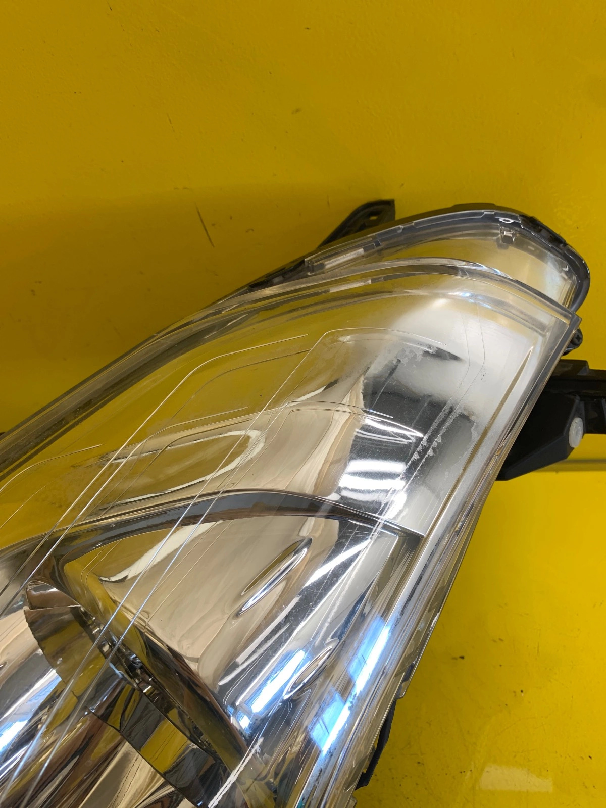 Reflektor Lampa Lewa Citroen C-Crosser Zwykła 07-12 Autolamps 2 Reflektor Lampa Lewa Citroen C-Crosser Zwykła 07-12