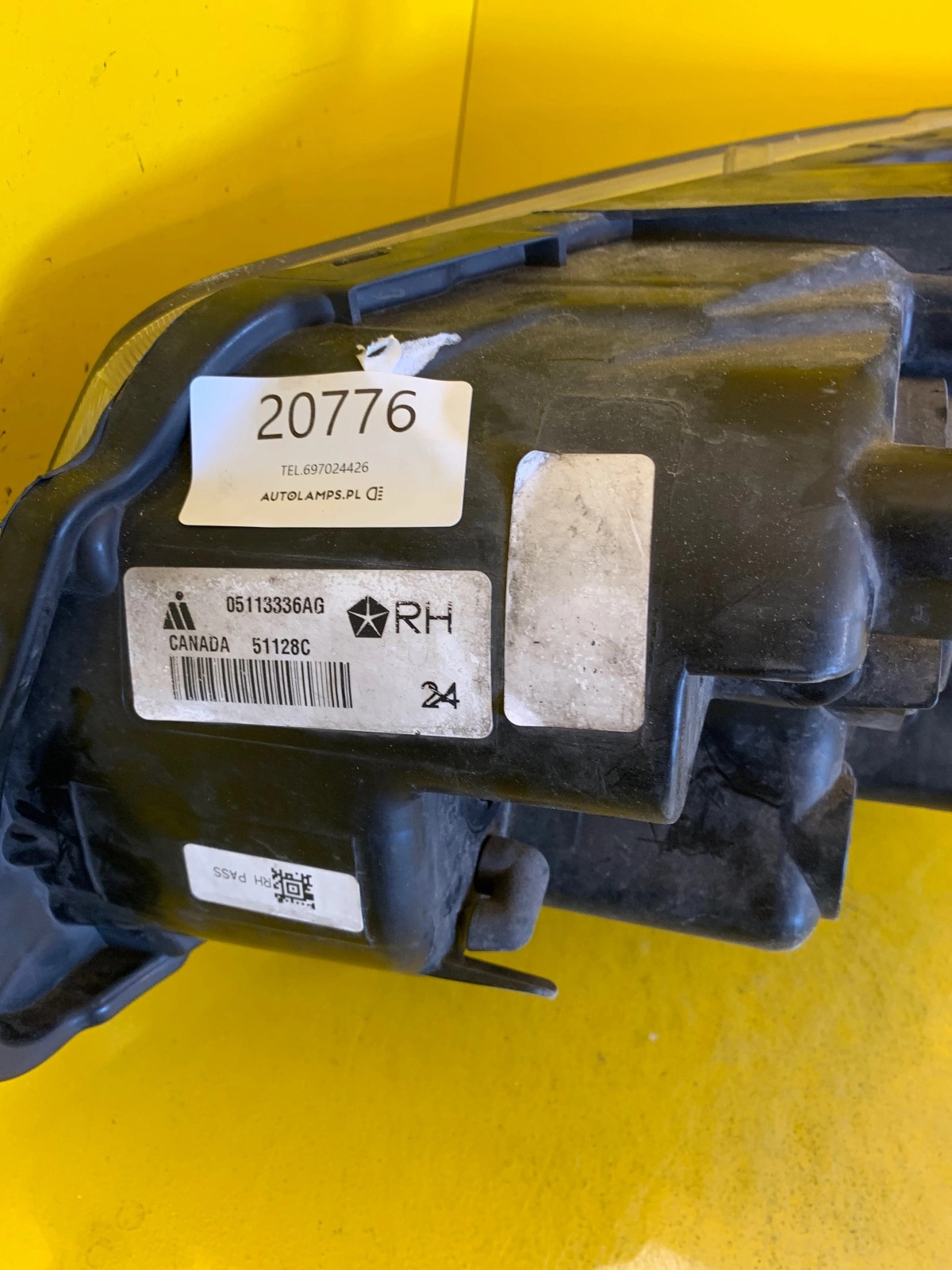 Reflektor Lampa Prawa Chrysler Voyager 08-14 05113336AG Autolamps 2 Reflektor Lampa Prawa Chrysler Voyager 08-14 05113336AG