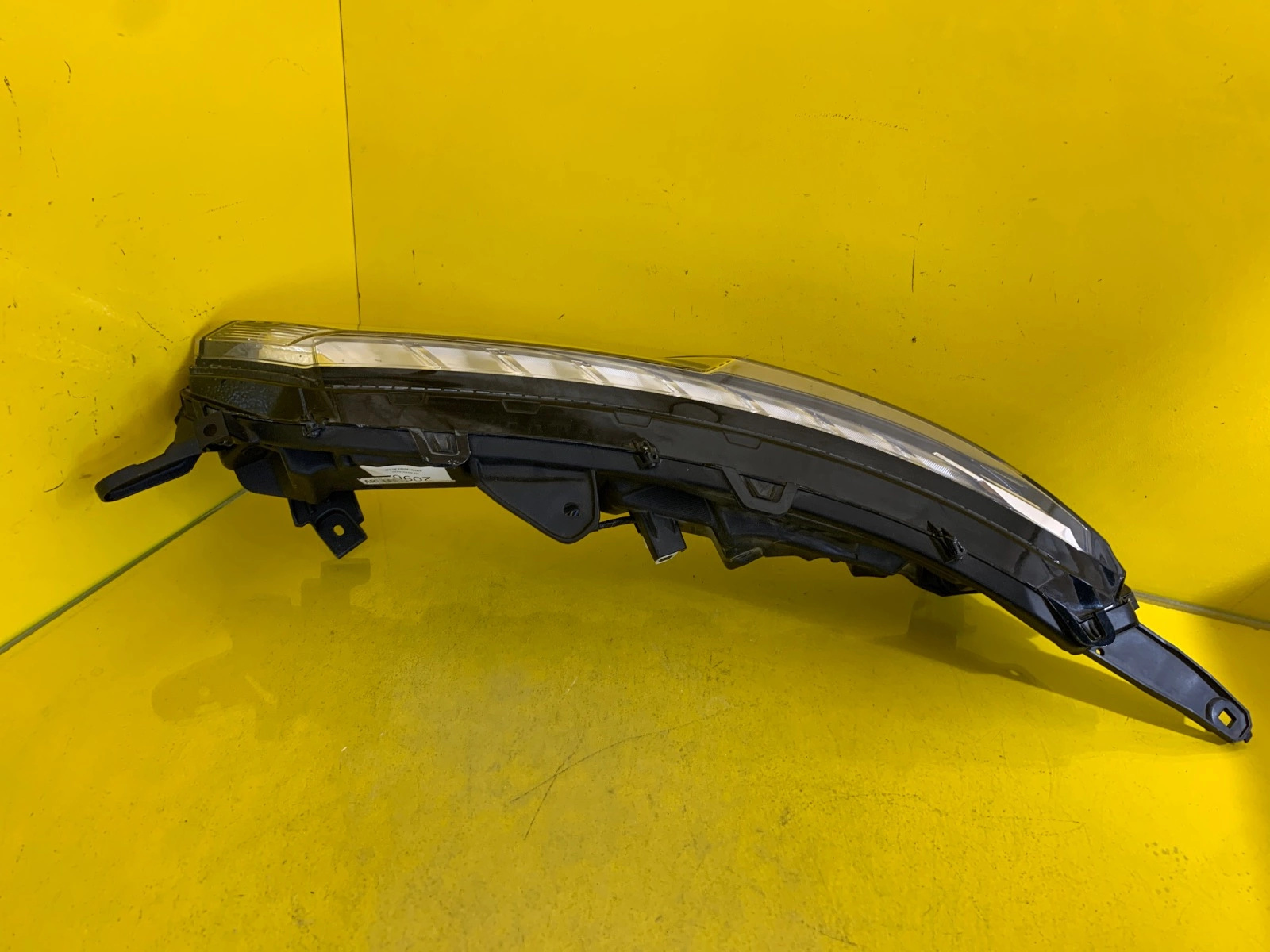 Reflektor Lampa Prawa Led Mitsubishi Eclipse Cross Lift 21r – 92206010 Autolamps 4 Reflektor Lampa Prawa Led Mitsubishi Eclipse Cross Lift 21r – 92206010