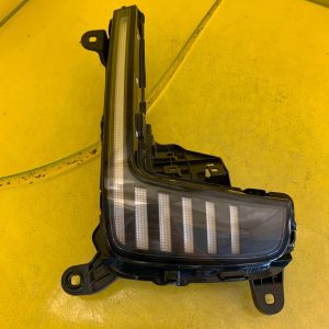 Reflektor Halogen LED DRL Prawy Audi Q7 E-Tron 4M094105605S