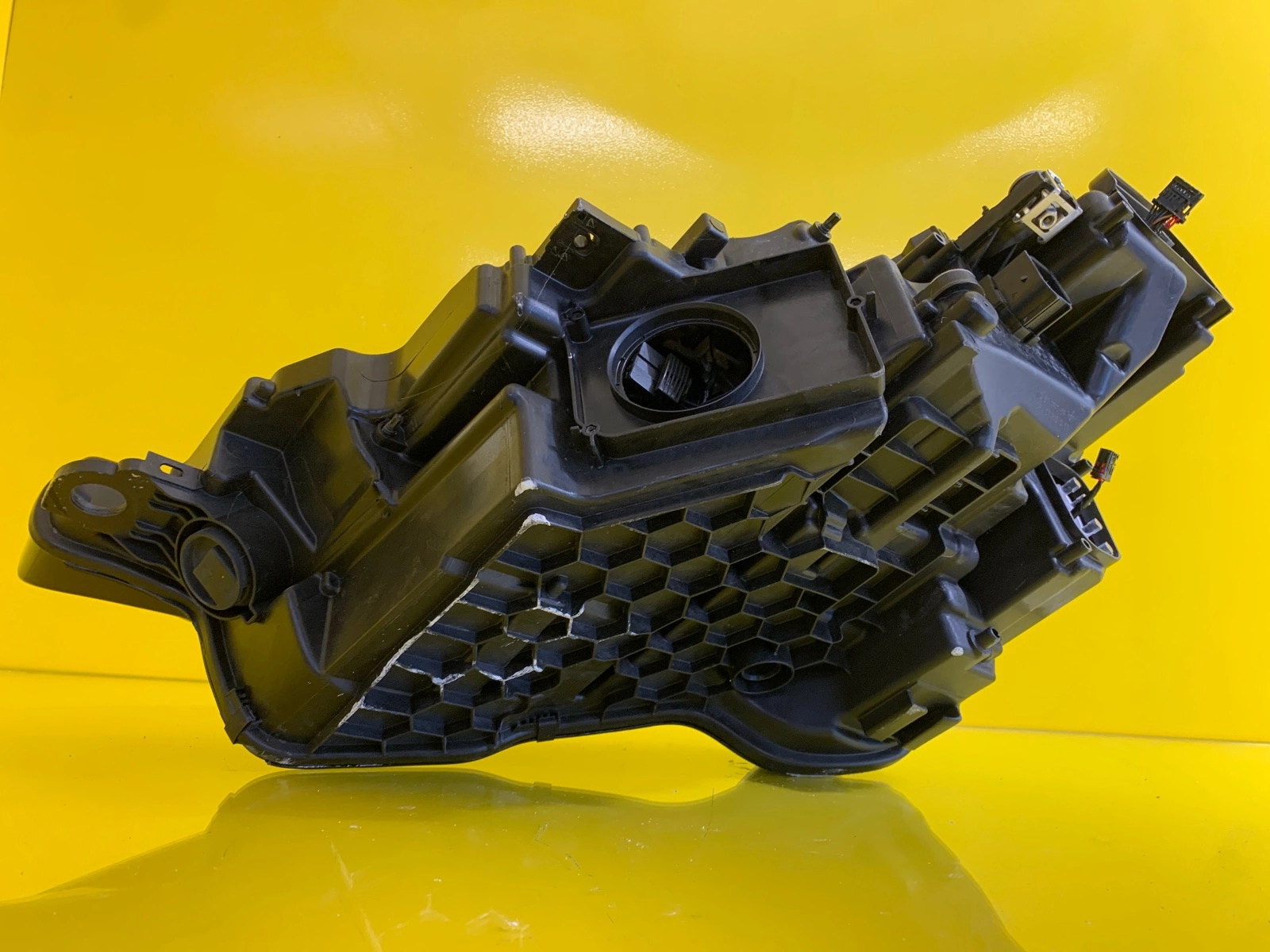 Reflektor Audi E-Tron 4KE Lampa Prawa Przód 4KE941040D Autolamps 6 Reflektor Audi E-Tron 4KE Lampa Prawa Przód 4KE941040D