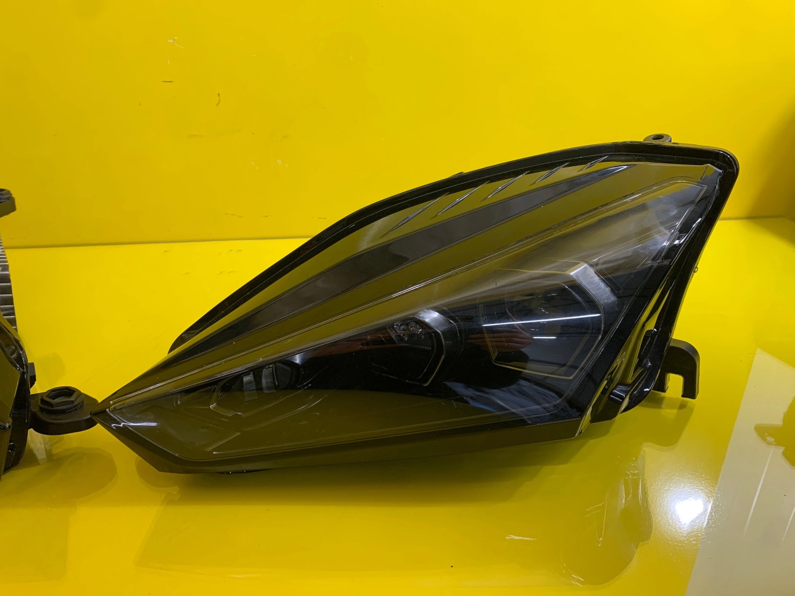 Reflektor Lampa Lewa Prawa Lamborghini Revuelto Full Led Autolamps 3 Reflektor Lampa Lewa Prawa Lamborghini Revuelto Full Led