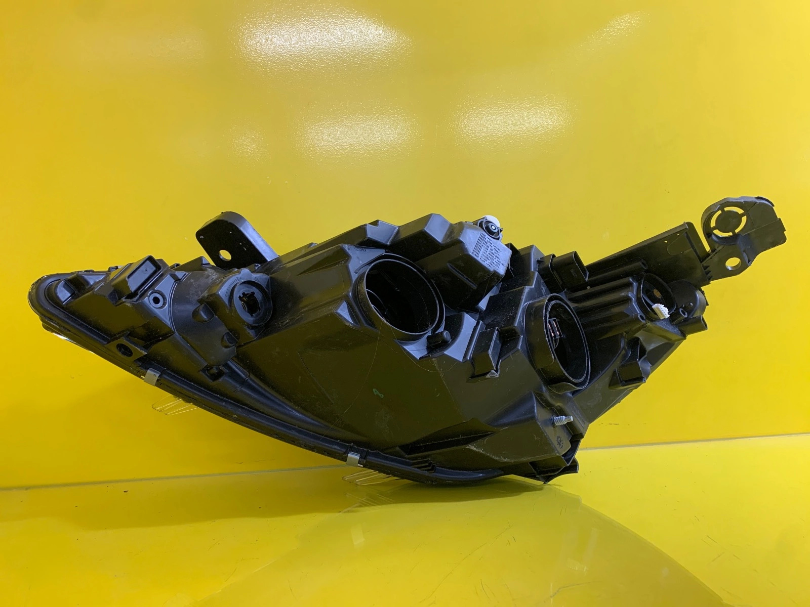 Reflektor Lampa Przód Prawa Peugeot 308 II T9 Lift Led + Soczewka Autolamps 6 Reflektor Lampa Przód Prawa Peugeot 308 II T9 Lift Led + Soczewka