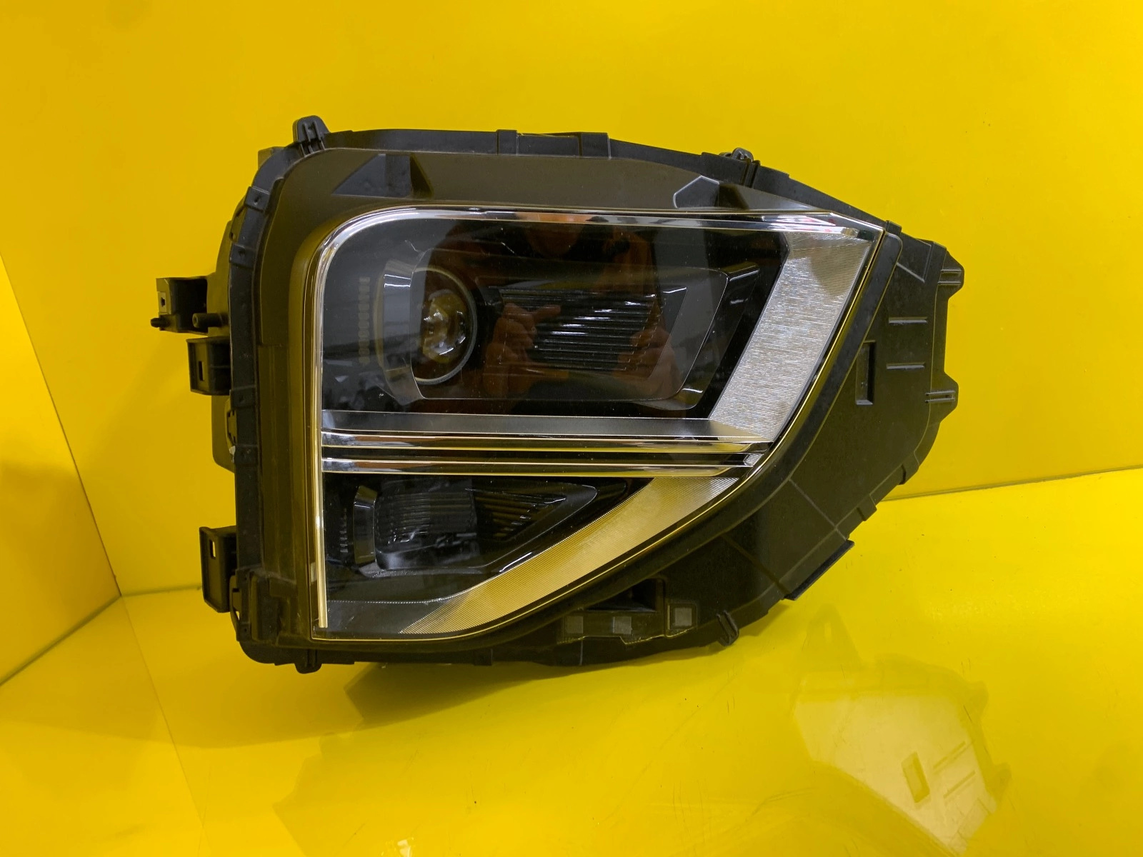 Reflektor Lampa Lewa Mitsubishi Eclipse Cross Lift 2022- Autolamps Reflektor Lampa Lewa Mitsubishi Eclipse Cross Lift 2022-