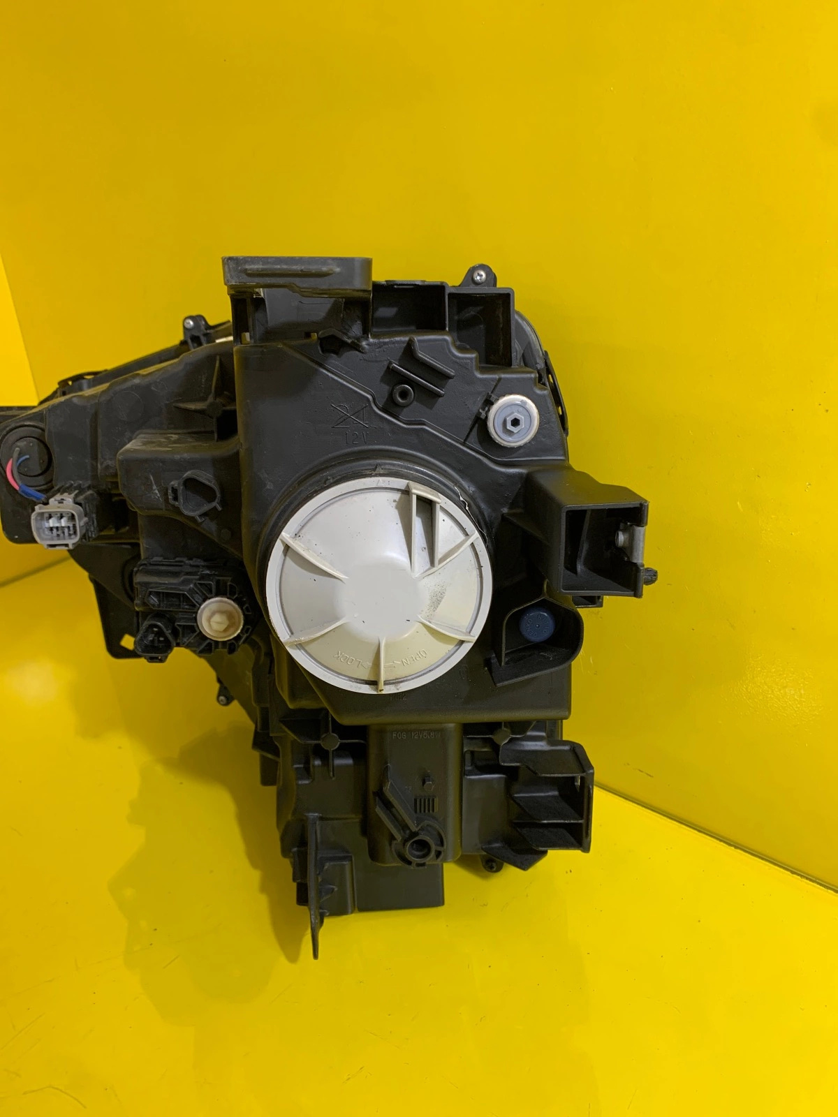 Reflektor Lampa Lewa Mitsubishi Eclipse Cross Lift 2022- Autolamps 5 Reflektor Lampa Lewa Mitsubishi Eclipse Cross Lift 2022-