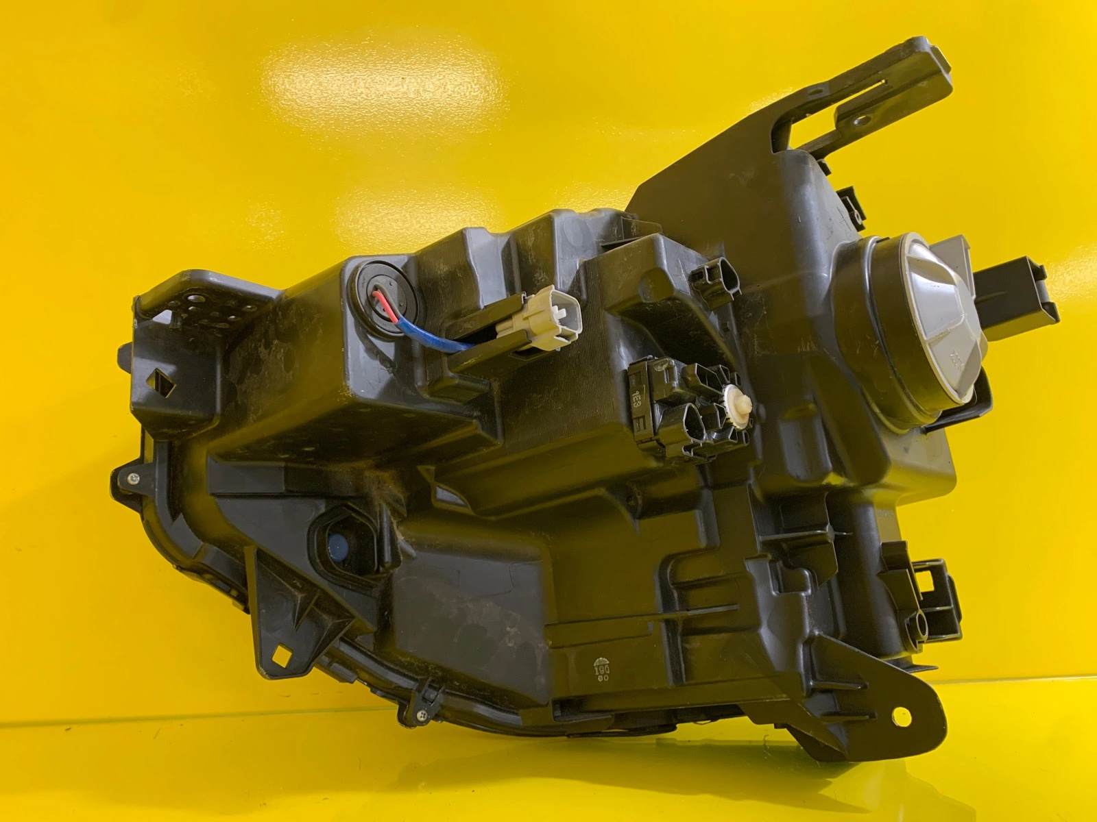 Reflektor Lampa Lewa Mitsubishi Eclipse Cross Lift 2022- Autolamps 6 Reflektor Lampa Lewa Mitsubishi Eclipse Cross Lift 2022-