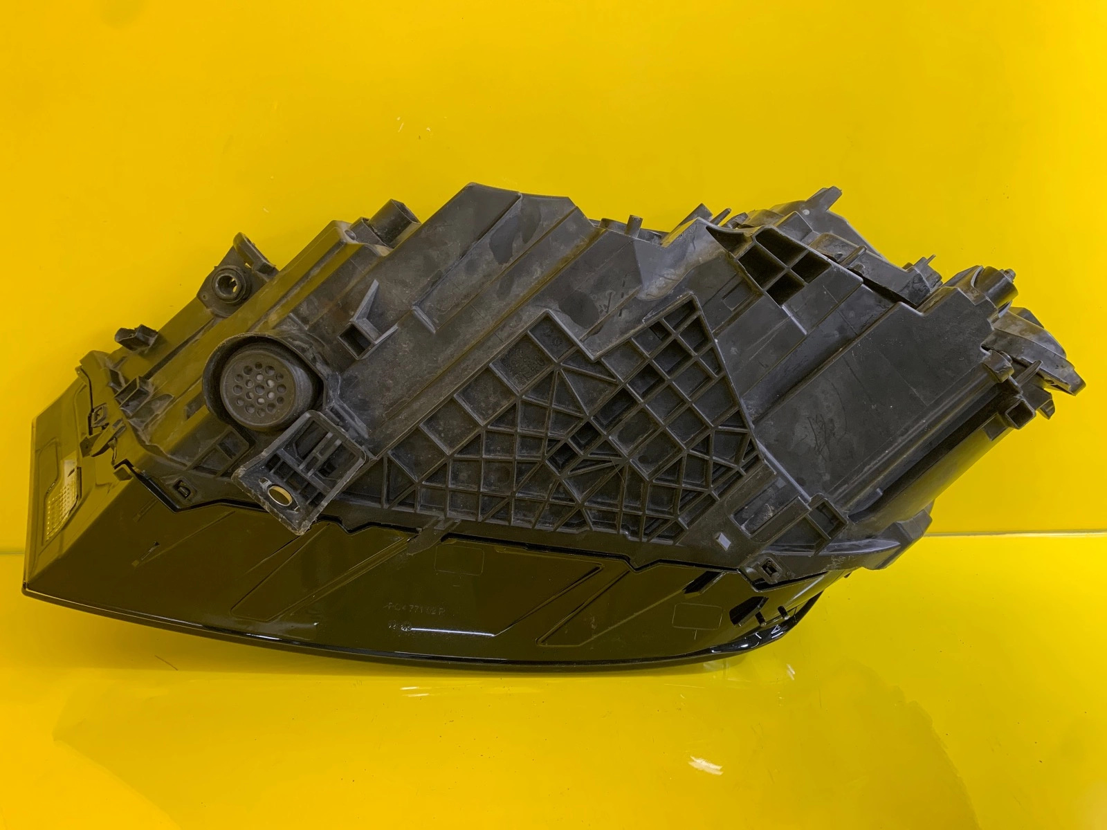 Reflektor Lampa Prawa Przednia Audi Q7 Bi-Xenon Led 4M0941006 Autolamps 4 Reflektor Lampa Prawa Przednia Audi Q7 Bi-Xenon Led 4M0941006