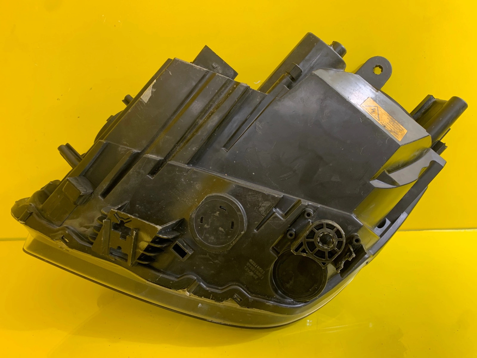 Reflektor Mercedes SLK AMG W172 Lampa Przód Prawa Bi-Xenon A1728202659 Autolamps 4 Reflektor Mercedes SLK AMG W172 Lampa Przód Prawa Bi-Xenon A1728202659