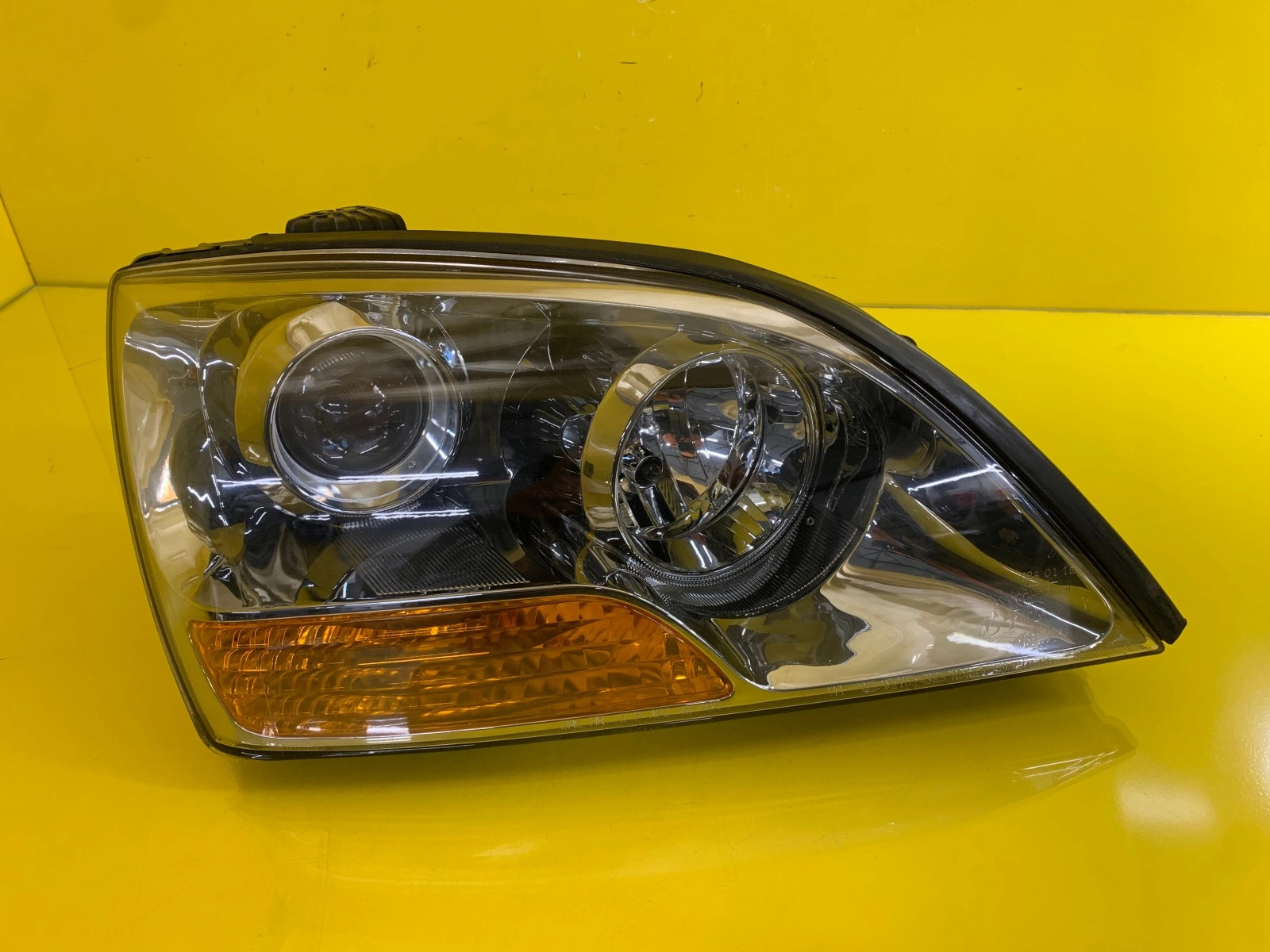 Reflektor Kia Sorento Lift 2006- Lampa Przednia Prawa Autolamps Reflektor Kia Sorento Lift 2006- Lampa Przednia Prawa
