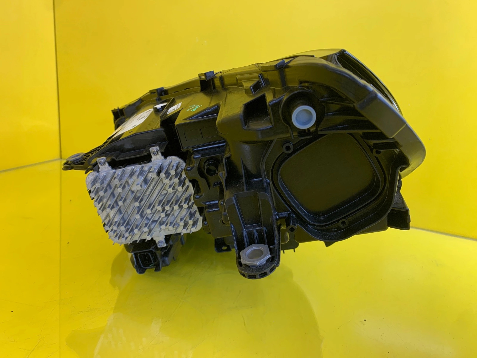 Reflektor Lampa prawa BMW X2 U10 Full Led 5A77EB8-04 Autolamps 5 Reflektor Lampa prawa BMW X2 U10 Full Led 5A77EB8-04