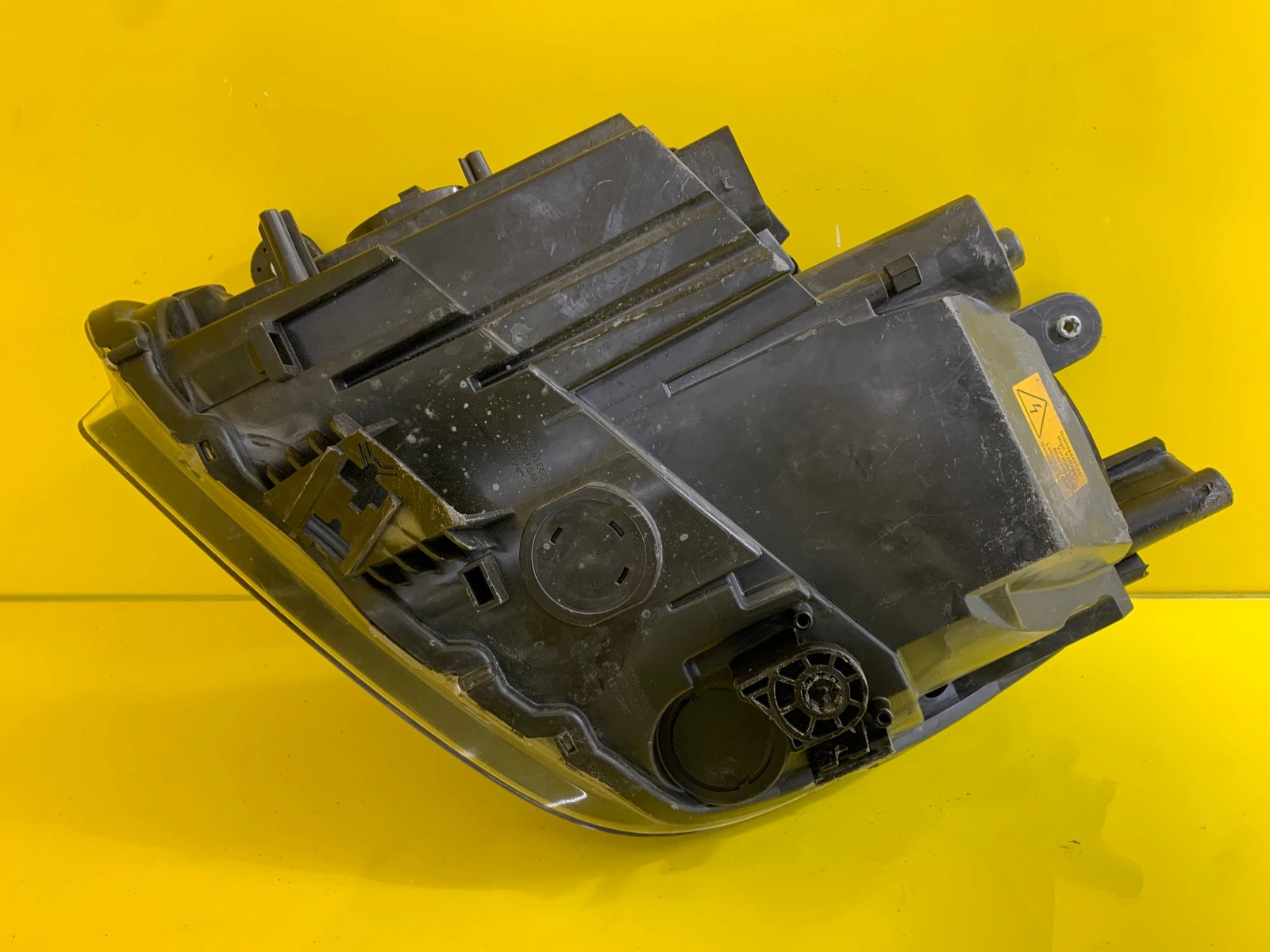 Reflektor Mercedes SLK AMG W172 Lampa Przód Prawa Bi-Xenon A1728207361 Autolamps 6 Reflektor Mercedes SLK AMG W172 Lampa Przód Prawa Bi-Xenon A1728207361