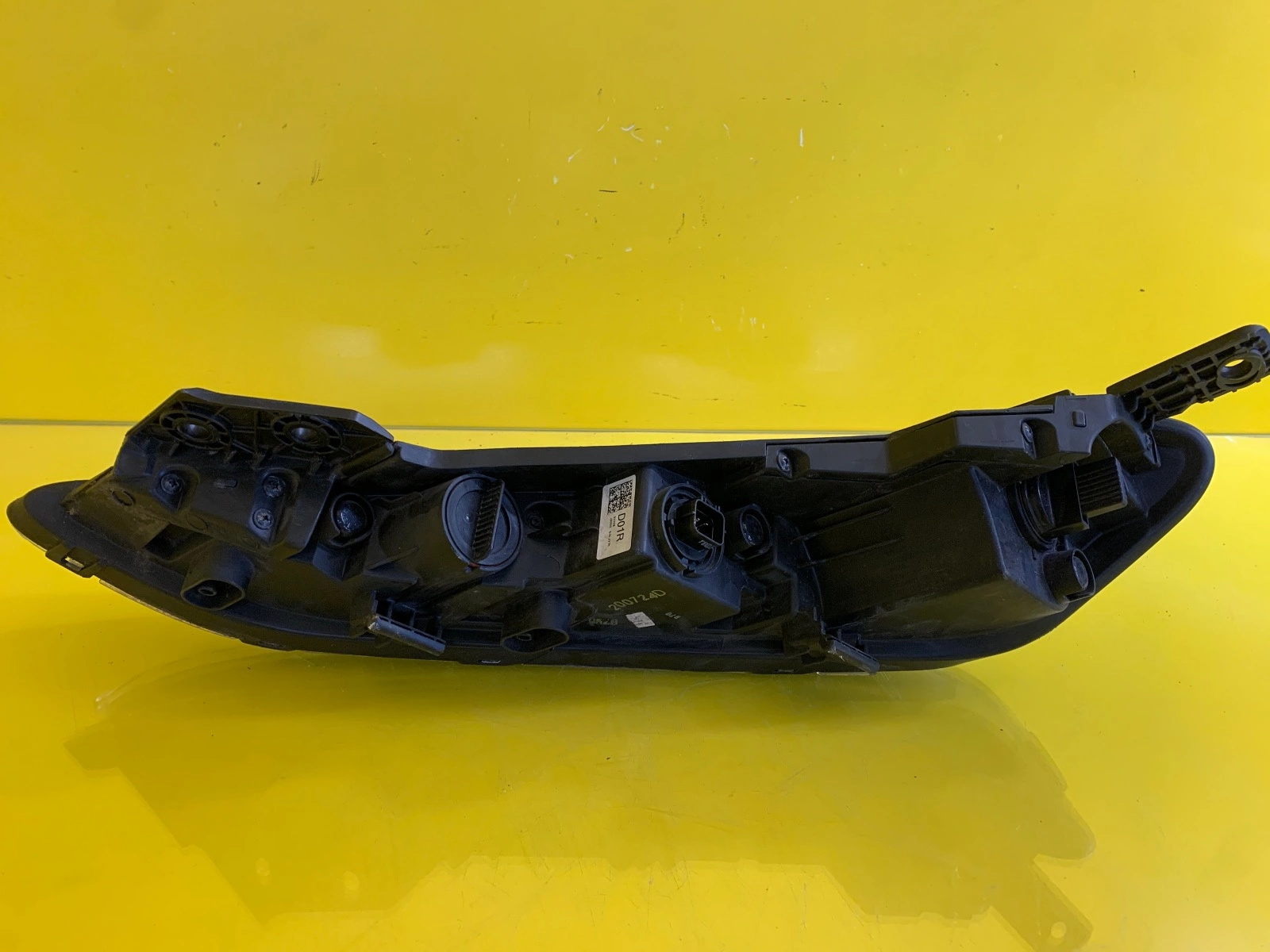 Reflektor Lampa Prawa Przednia Hyundai Kona 17-20 Górna Led Autolamps 4 Reflektor Lampa Prawa Przednia Hyundai Kona 17-20 Górna Led