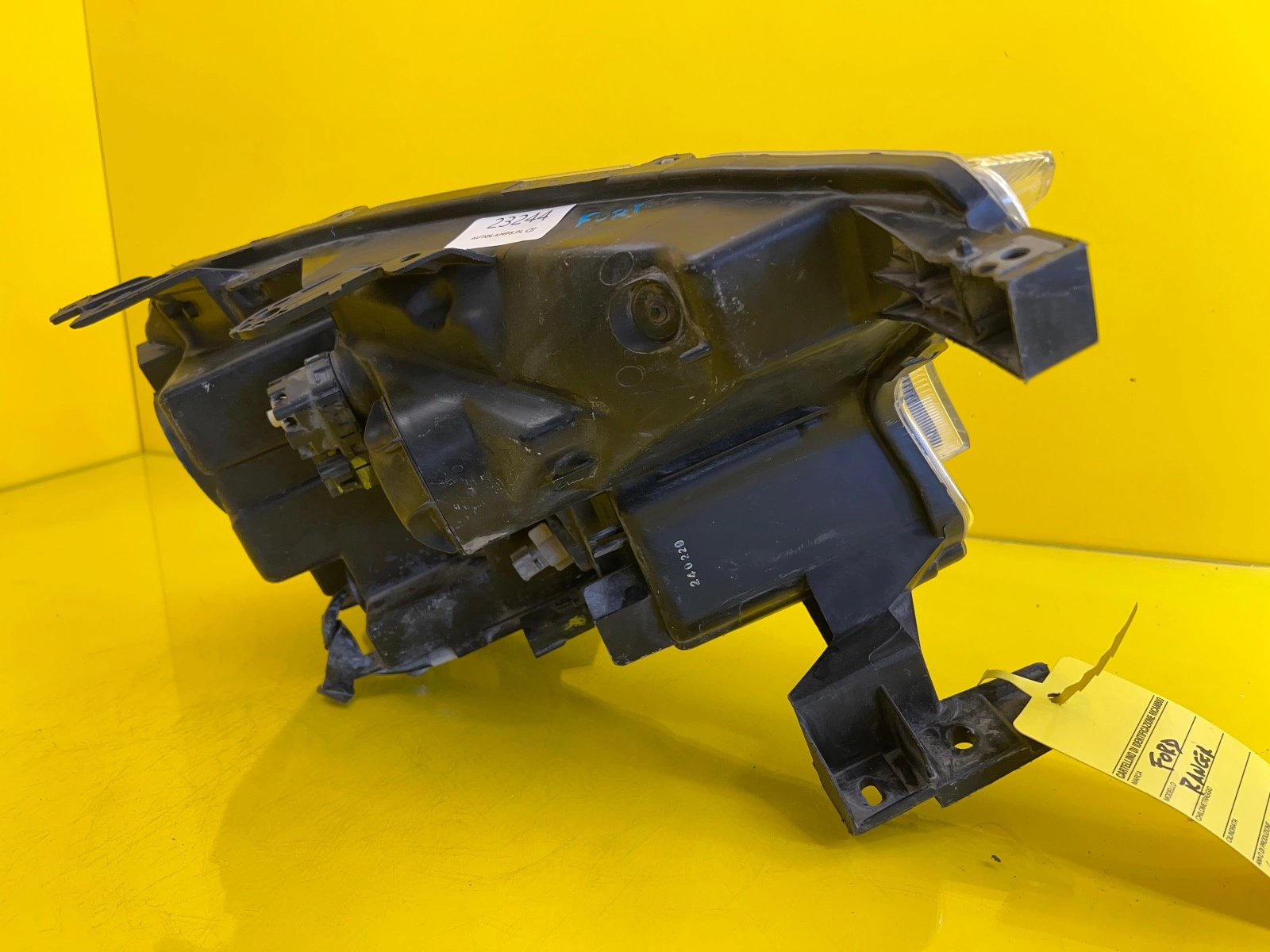 Reflektor Lampa Lewa Ford Ranger Raptor XENON Autolamps 4 Reflektor Lampa Lewa Ford Ranger Raptor XENON